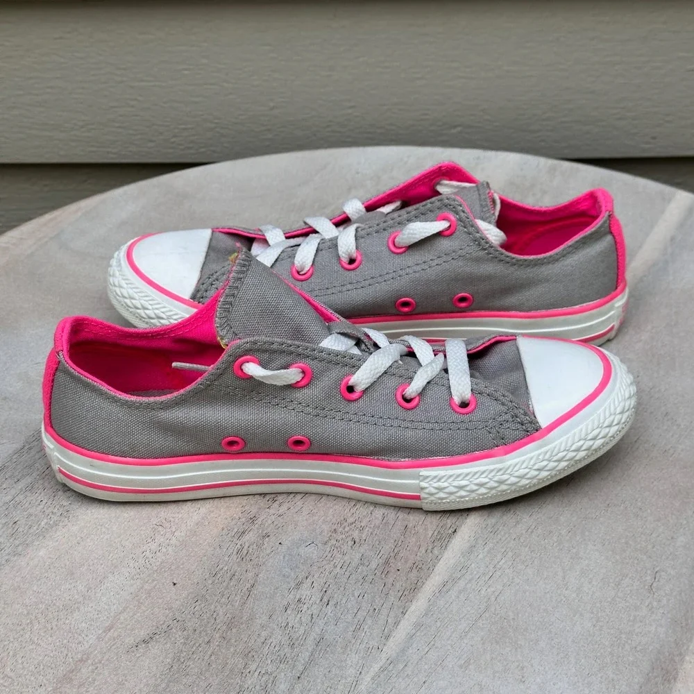 Converse Chuck Taylor All Star Low Top Kids Grey Neon Pink Sneakers Size 2